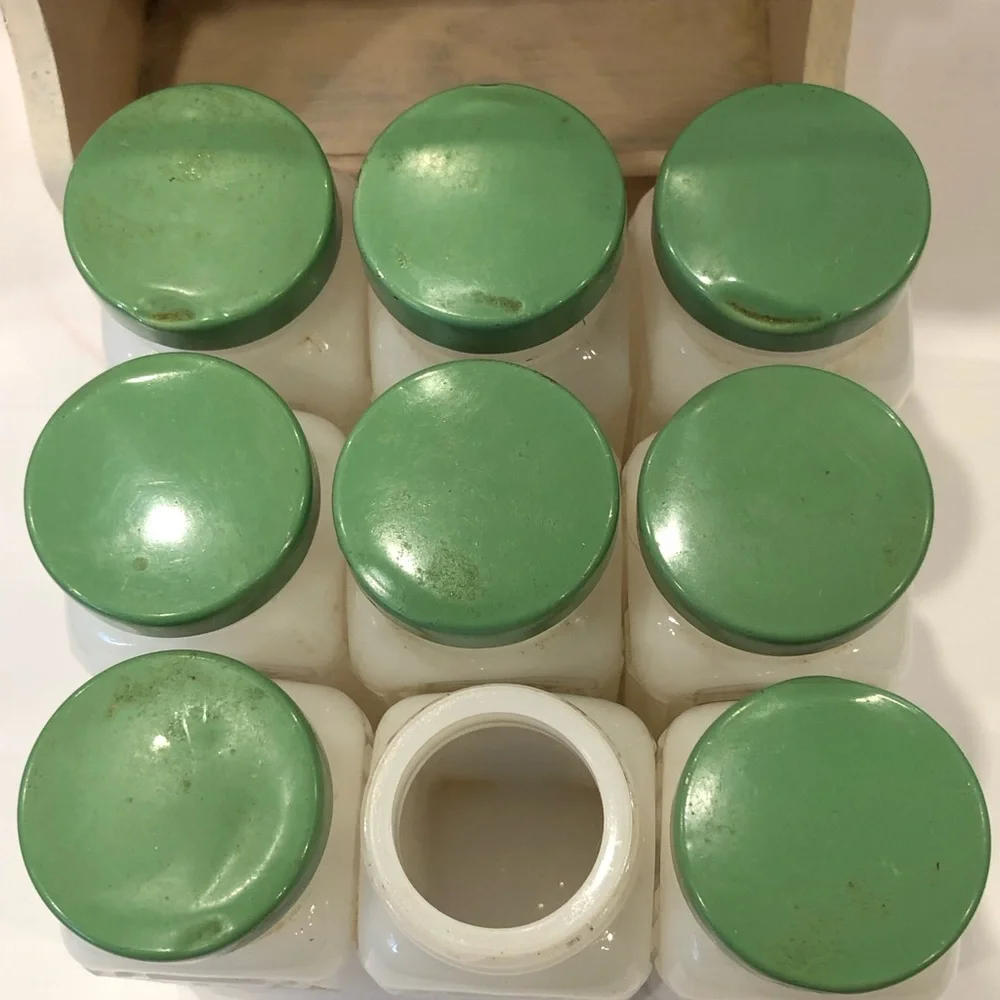 Vintage Griffith's Spice Jar Set In Holder Green Lids Used Milk White Rare-Read - Picture 14 of 16